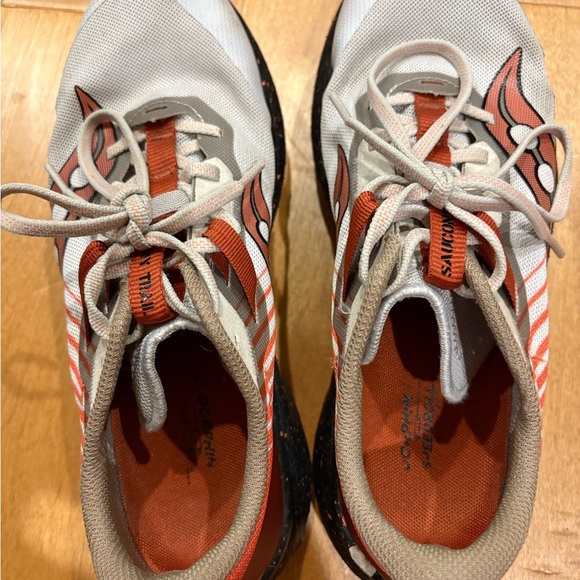 Saucony WOMEN'S ENDORPHIN EDGE running shoes sneakers sz 8 - Picture 5 of 9